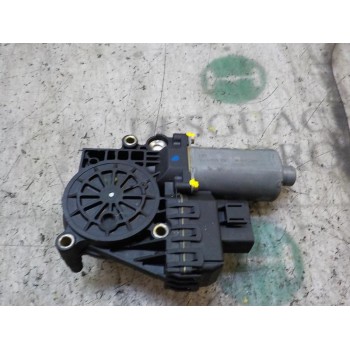 MOTOR ELEVALUNAS DELANTERO DERECHO 