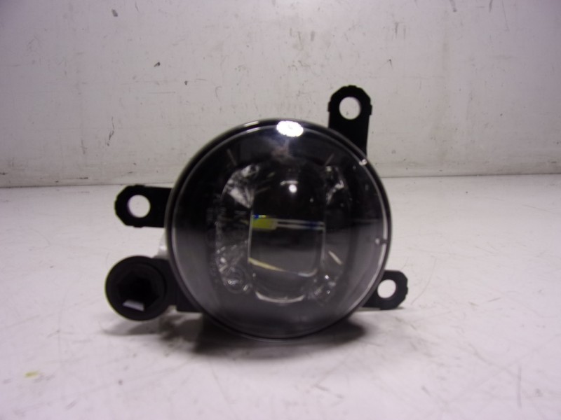 Recambio de faro antiniebla izquierdo para citroën c3 aircross 1.2 12v e-thp referencia OEM IAM 9831303880 13497329 