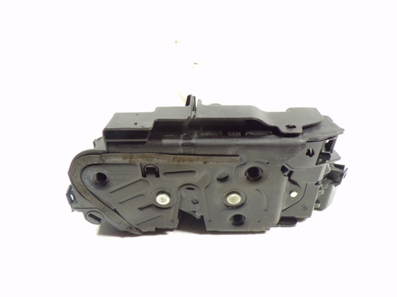 Recambio de cerradura puerta trasera derecha para audi a1 sportback (gba) 1.0 tfsi referencia OEM IAM 5TA839016K 5TA839016K 