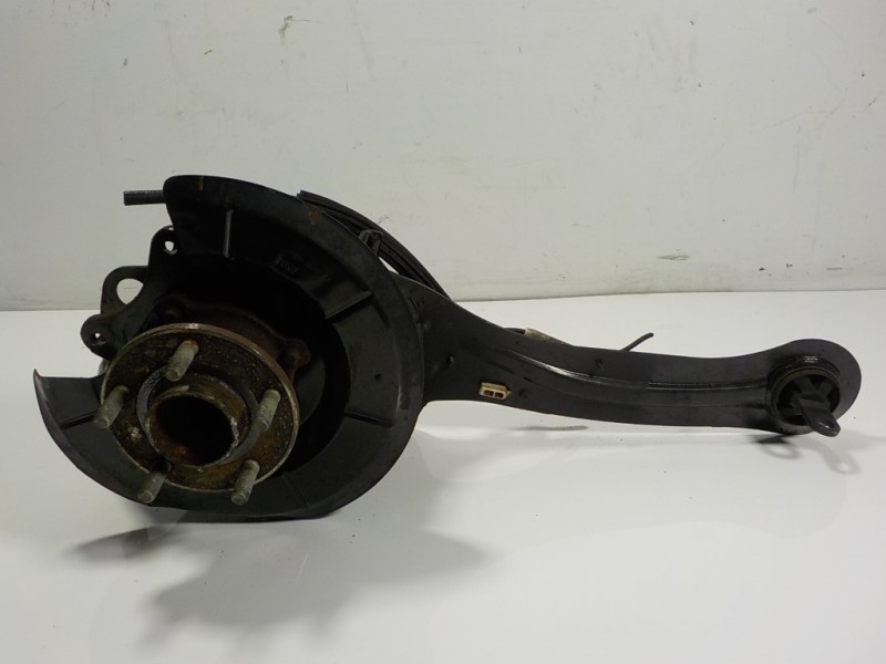 Recambio de mangueta trasera derecha para ford c-max (ceu) 1.5 tdci cat referencia OEM IAM BV615A968BF GT81451 