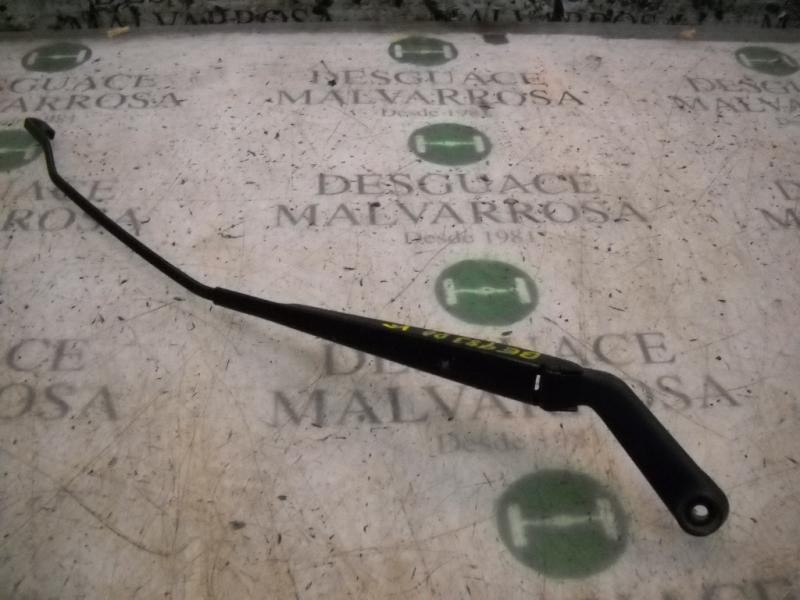 Recambio de brazo limpia delantero derecho para seat leon (1m1) stella referencia OEM IAM   