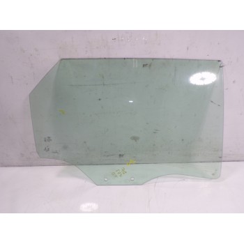 CRISTAL PUERTA TRASERO DERECHO 82G845206 