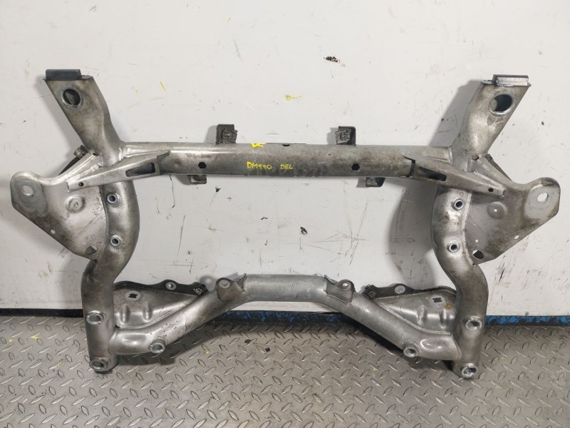 Recambio de puente delantero para mercedes-benz clase c (w204) c 220 cdi (204.008) referencia OEM IAM A2046281057  