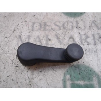 MANETA ELEVALUNAS TRASERA DERECHA 1P08375819B9 