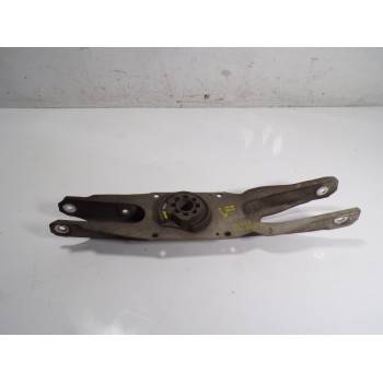 BRAZO SUSPENSION INFERIOR TRASERO DERECHO A2463520202 