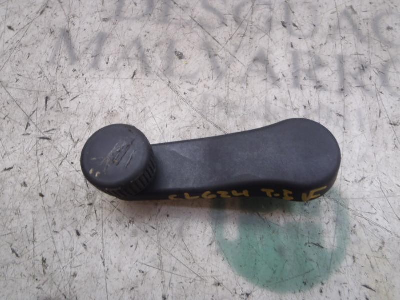 Recambio de maneta elevalunas trasera izquierda para seat ibiza st (6j8) reference referencia OEM IAM 1P08375819B9  