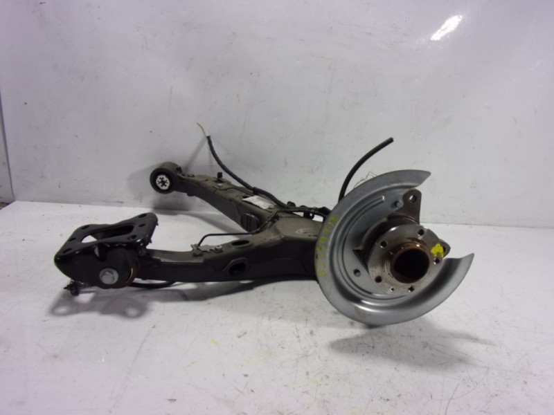 Recambio de mangueta trasera izquierda para toyota proace referencia OEM IAM   