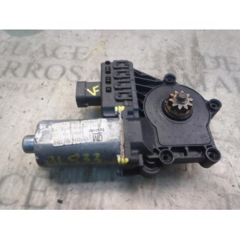 MOTOR ELEVALUNAS DELANTERO DERECHO 
