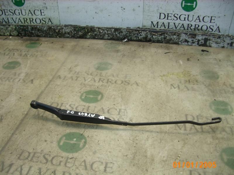 Recambio de brazo limpia delantero izquierdo para opel combo (corsa c) familiar referencia OEM IAM   