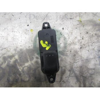 MANDO ELEVALUNAS DELANTERO DERECHO CC3366370A CC3366370A 