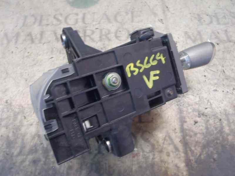 Recambio de palanca cambio para toyota prius (nhw20) sol referencia OEM IAM 3356047022  