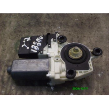 MOTOR ELEVALUNAS TRASERO IZQUIERDO 