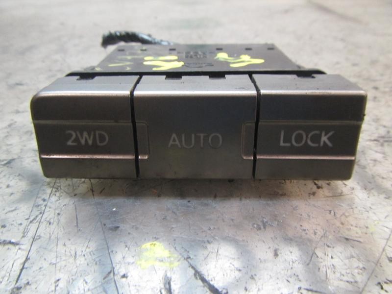 Recambio de modulo electronico para nissan x-trail (t30) comfort referencia OEM IAM 255358H700  