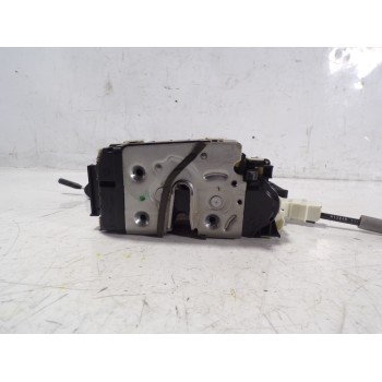 CERRADURA PUERTA TRASERA DERECHA A2047302835 A2047302835 