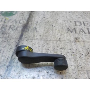 MANETA ELEVALUNAS TRASERA DERECHA 1P08375819B9 