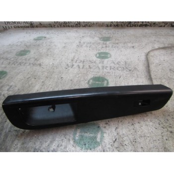 MANDO ELEVALUNAS DELANTERO DERECHO 935751H100EQ 