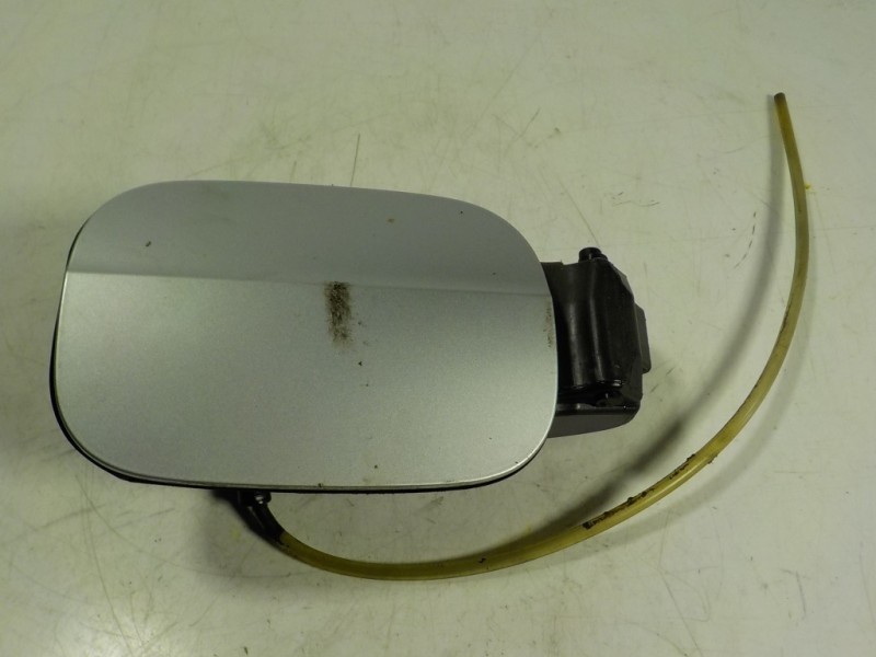 Recambio de tapa combustible para skoda octavia combi (5e5) 1.6 tdi dpf referencia OEM IAM 5E0809702B  