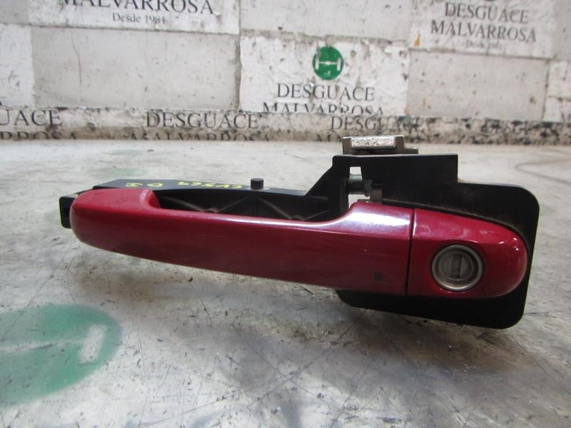 Recambio de maneta exterior delantera izquierda para kia cee´´d 2.0 crdi referencia OEM IAM 826511H010  