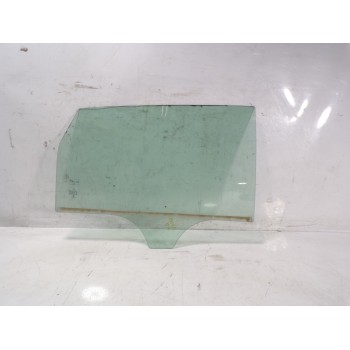 CRISTAL PUERTA TRASERO DERECHO A2467350400 