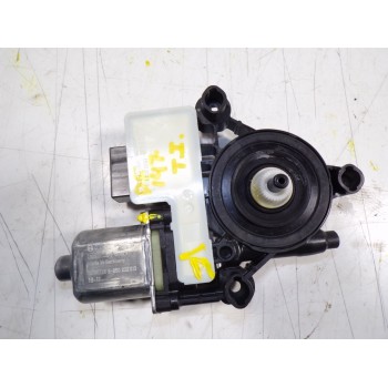 MOTOR ELEVALUNAS TRASERO IZQUIERDO 5Q0959407 5Q0959407 0130822695