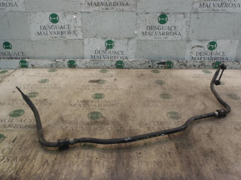 Recambio de barra estabilizadora trasera para toyota avensis berlina (t25) 2.0 executive sedán (4-ptas.) referencia OEM IAM   