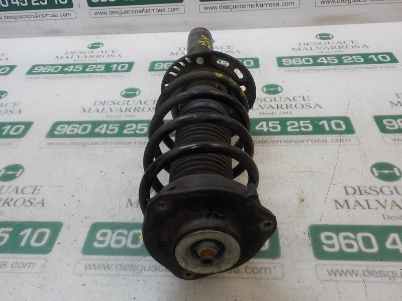 Recambio de amortiguador delantero izquierdo para volkswagen passat variant (3c5) 2.0 tdi referencia OEM IAM 3C0413031AT 3C04130