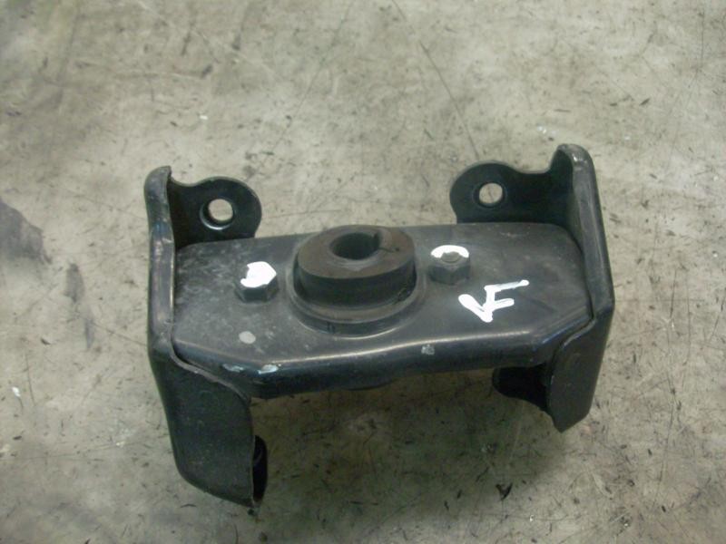 Recambio de soporte cambio para peugeot 206 berlina 1.4 referencia OEM IAM   