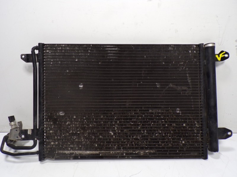 Recambio de condensador aire acondicionado para skoda yeti 1.2 tsi referencia OEM IAM 1K0820411AH 1K0820411S 