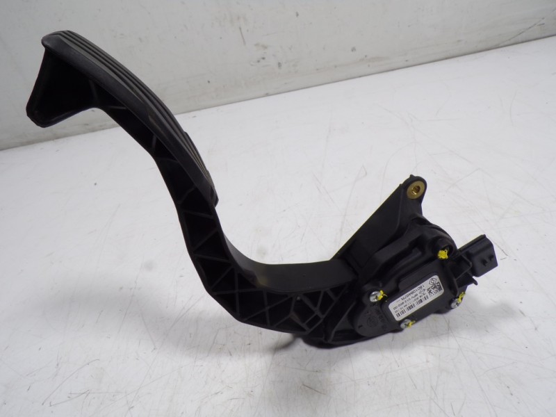 Recambio de potenciometro pedal para renault clio v 1.5 blue dci diesel fap referencia OEM IAM  6PV01290203 