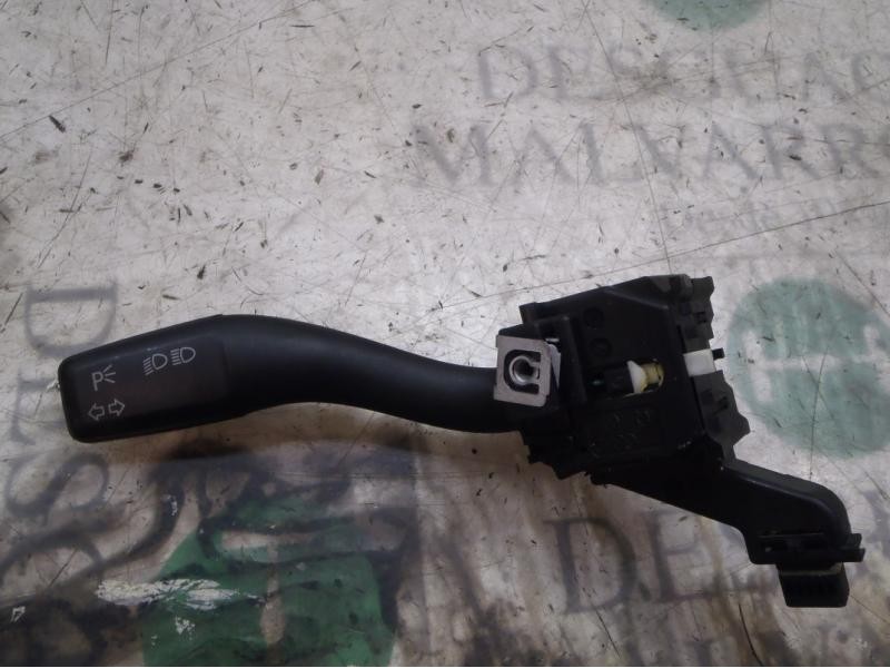 Recambio de mando intermitentes para audi a3 sportback (8p) 1.9 tdi attraction referencia OEM IAM 8P0953513C9B9 8P0953513A 01103