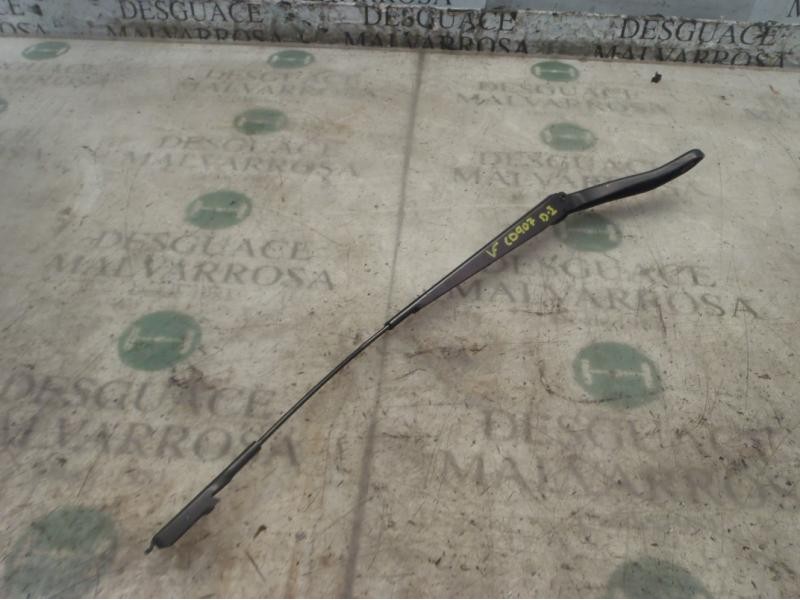 Recambio de brazo limpia delantero izquierdo para land rover freelander (lr2) td4 e referencia OEM IAM LR002244  