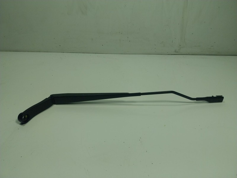 Recambio de brazo limpia delantero derecho para mg zs suv (azs1) 1.5 vti referencia OEM IAM   