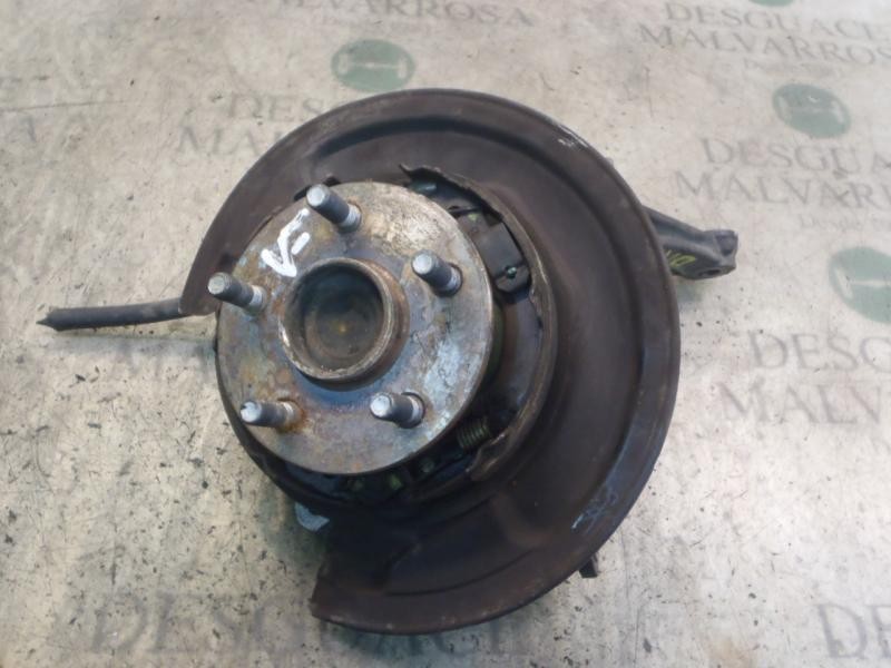 Recambio de mangueta trasera derecha para toyota avensis berlina (t25) 2.0 executive sedán (4-ptas.) referencia OEM IAM   