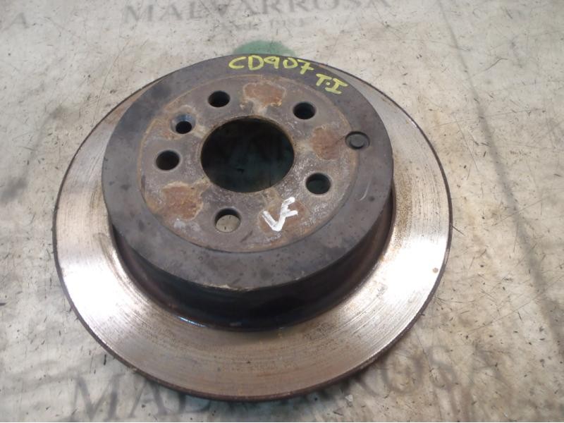 Recambio de disco freno trasero para land rover freelander (lr2) td4 e referencia OEM IAM LR001018  