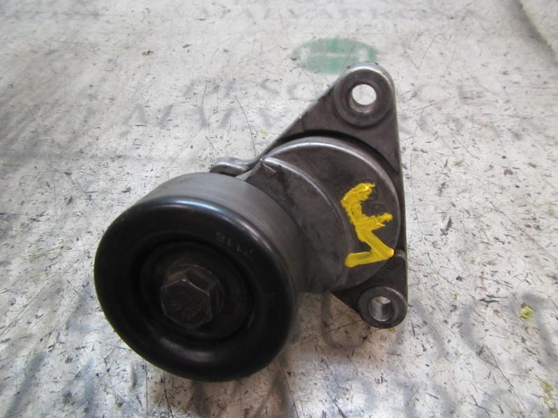 Recambio de tensor correa auxiliar para kia cee´´d 2.0 crdi referencia OEM IAM 2528127010  