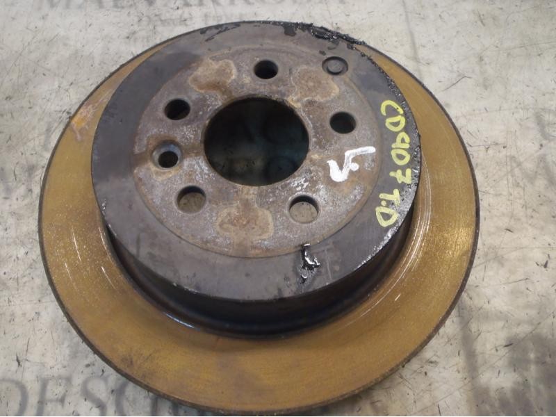 Recambio de disco freno trasero para land rover freelander (lr2) td4 e referencia OEM IAM LR001018  