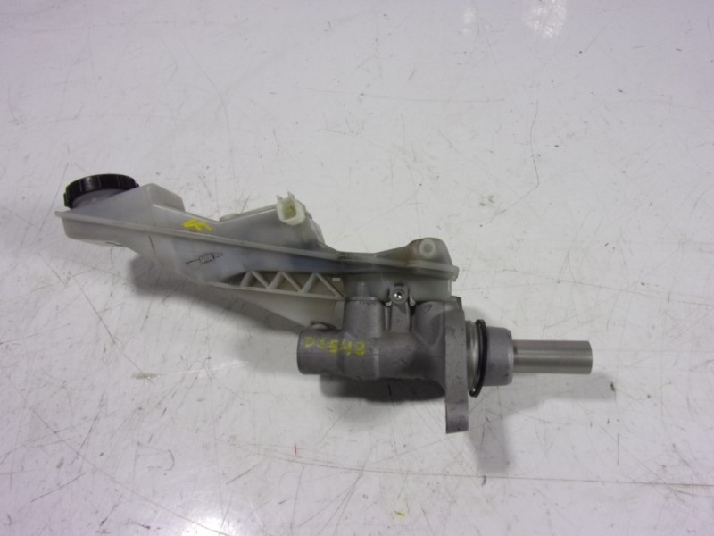 Recambio de bomba freno para mazda cx-5 center-line 2wd referencia OEM IAM KDY34340ZA  