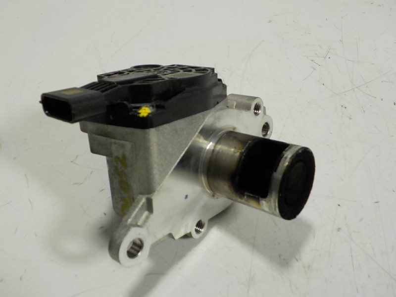 Recambio de valvula egr para renault clio v 1.5 blue dci diesel fap referencia OEM IAM 147101423R 147101423R 