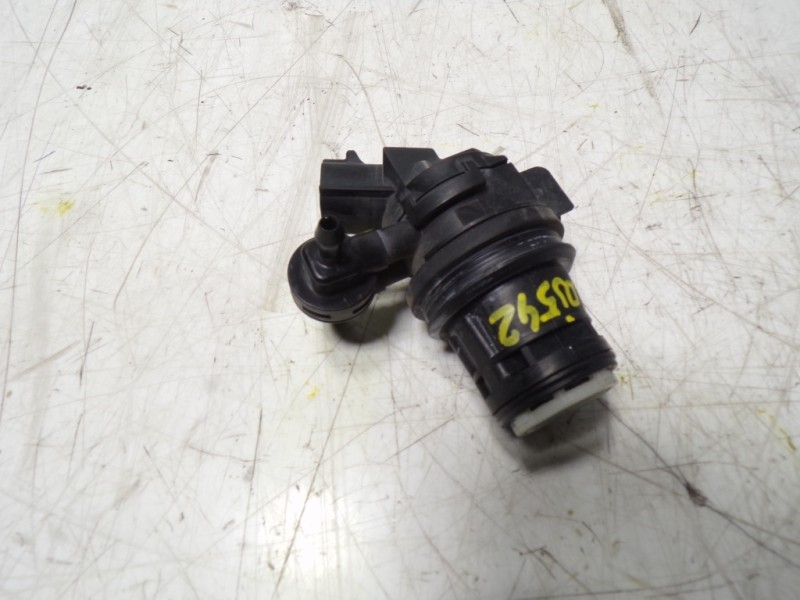 Recambio de bomba limpia para mazda cx-5 center-line 2wd referencia OEM IAM BBP167482 8603109210 