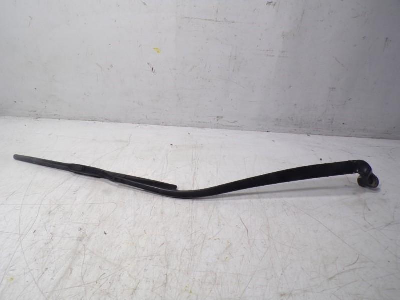 Recambio de brazo limpia delantero derecho para mazda cx-5 center-line 2wd referencia OEM IAM KD5167321A  