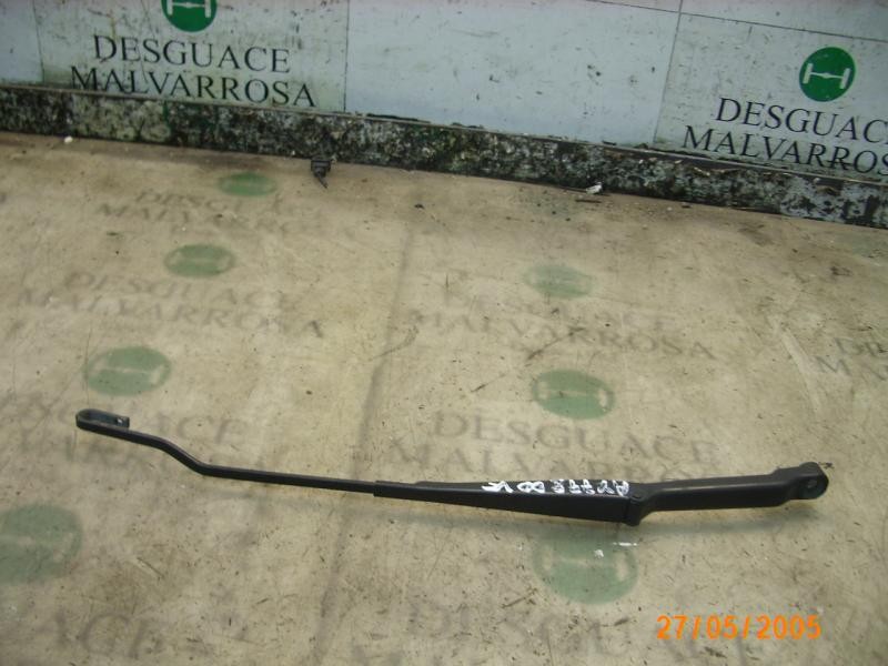 Recambio de brazo limpia delantero derecho para volkswagen polo berlina (6n2) trendline referencia OEM IAM   