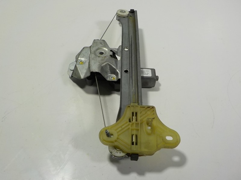 Recambio de elevalunas trasero derecho para renault captur 1.2 tce energy referencia OEM IAM 827009380R 9030352B 19031060034