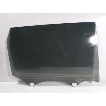CRISTAL PUERTA TRASERO DERECHO 823004CA0B 