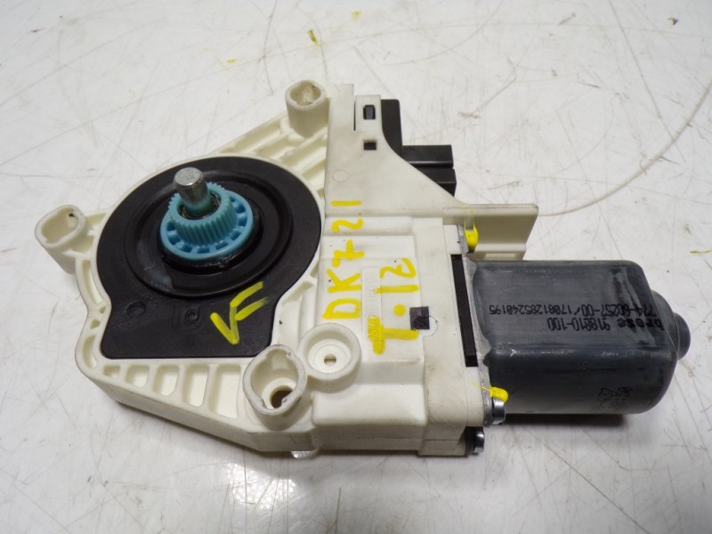 Recambio de motor elevalunas trasero izquierdo para skoda yeti 1.2 tsi referencia OEM IAM 5L0959811 5L0959811 