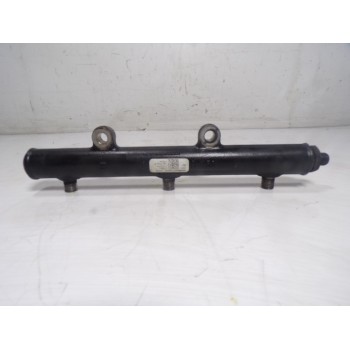 RAMPA INYECTORA 1570G9 4R8Q9D280BC 