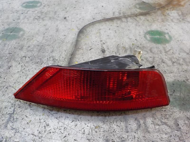 Recambio de piloto trasero antiniebla izquierdo para ford ecosport trend referencia OEM IAM 2013949  