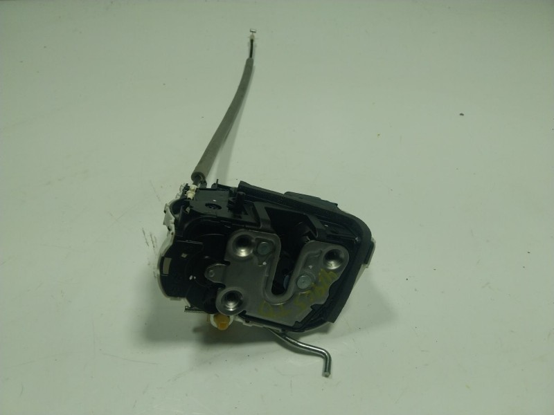 Recambio de cerradura puerta trasera derecha para mg zs suv (azs1) 1.5 vti referencia OEM IAM  10545783 