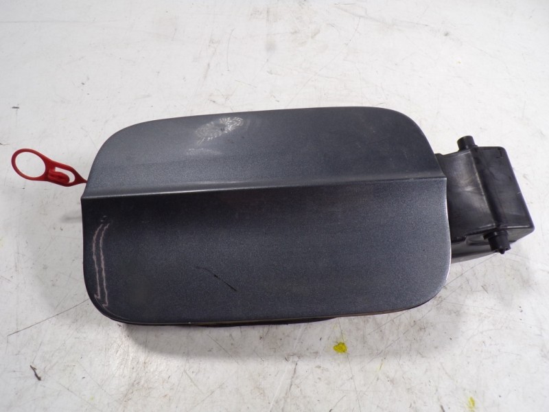 Recambio de tapa combustible para audi a3 sportback (8vf) 1.4 16v tfsi act referencia OEM IAM 8V4809907CGRU  