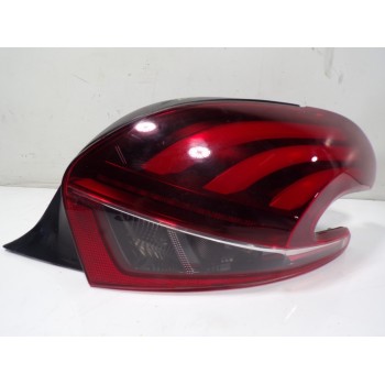 PILOTO TRASERO DERECHO 9810430580 98104305800 