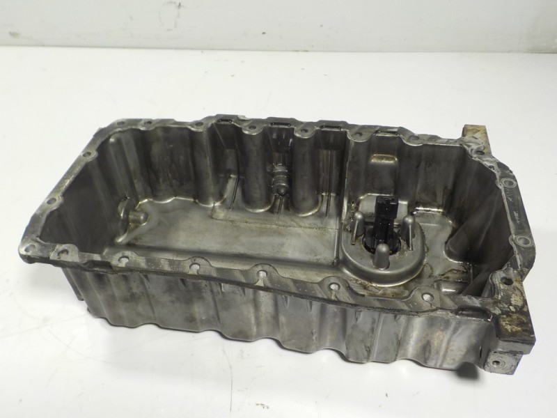 Recambio de carter para skoda rapid 1.6 tdi dpf referencia OEM IAM 03G103603AD 03G103603 